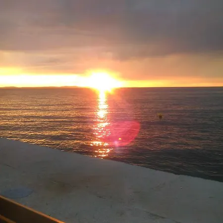 Pensión & Linda & Mario 3*