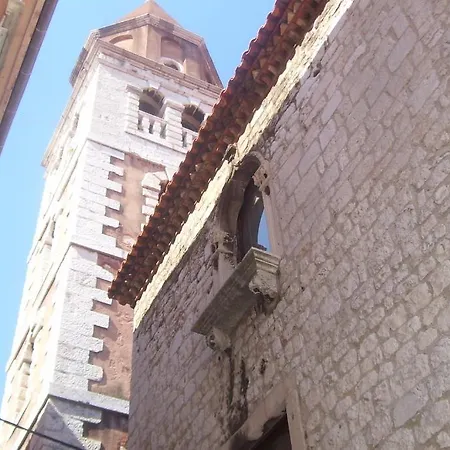 & Linda & Mario Pensión Zadar