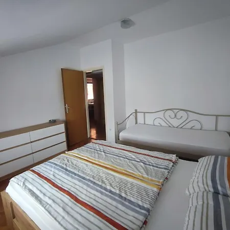 & Linda & Mario 자다르