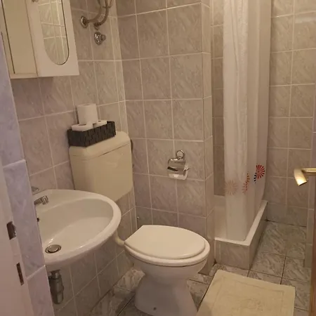 & Linda & Mario Gostinjska kuća 3*