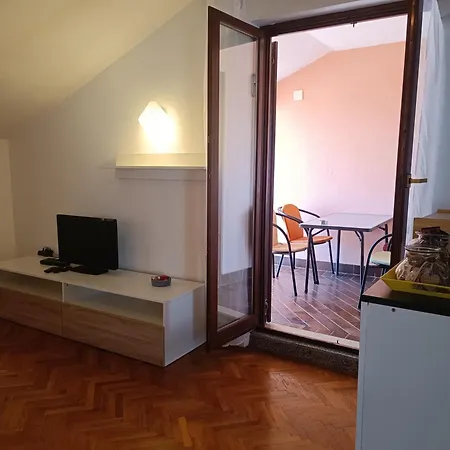 Gostinjska kuća & Linda & Mario 3*