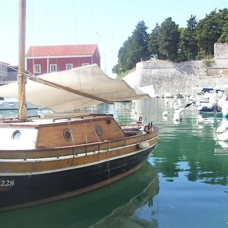 Gostinjska kuća & Linda & Mario 3*